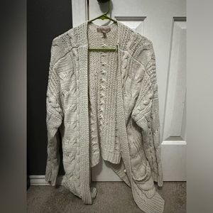 Cream / off white cardigan with pockets